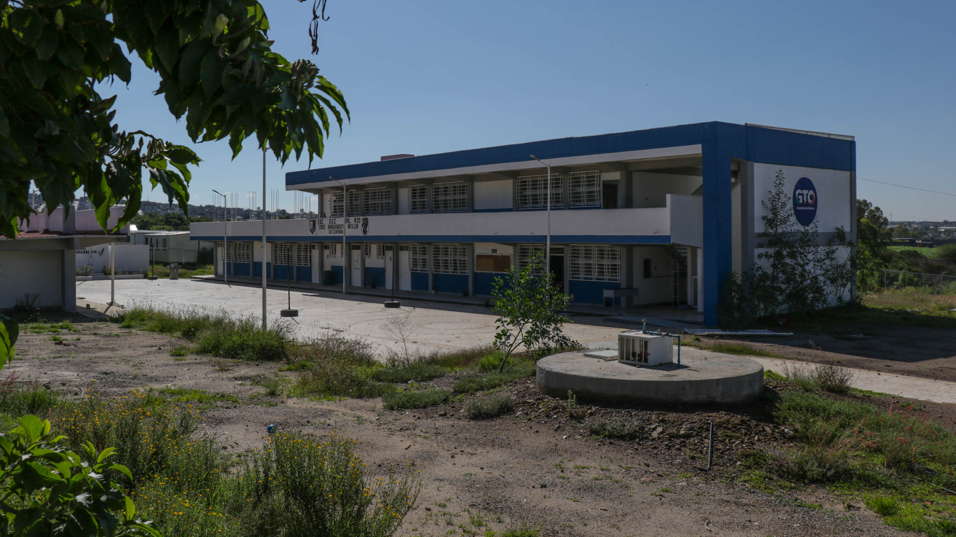 Cuotas "voluntarias" vuelven a "infectar" escuelas de León: incluso en pandemia condicionan pago