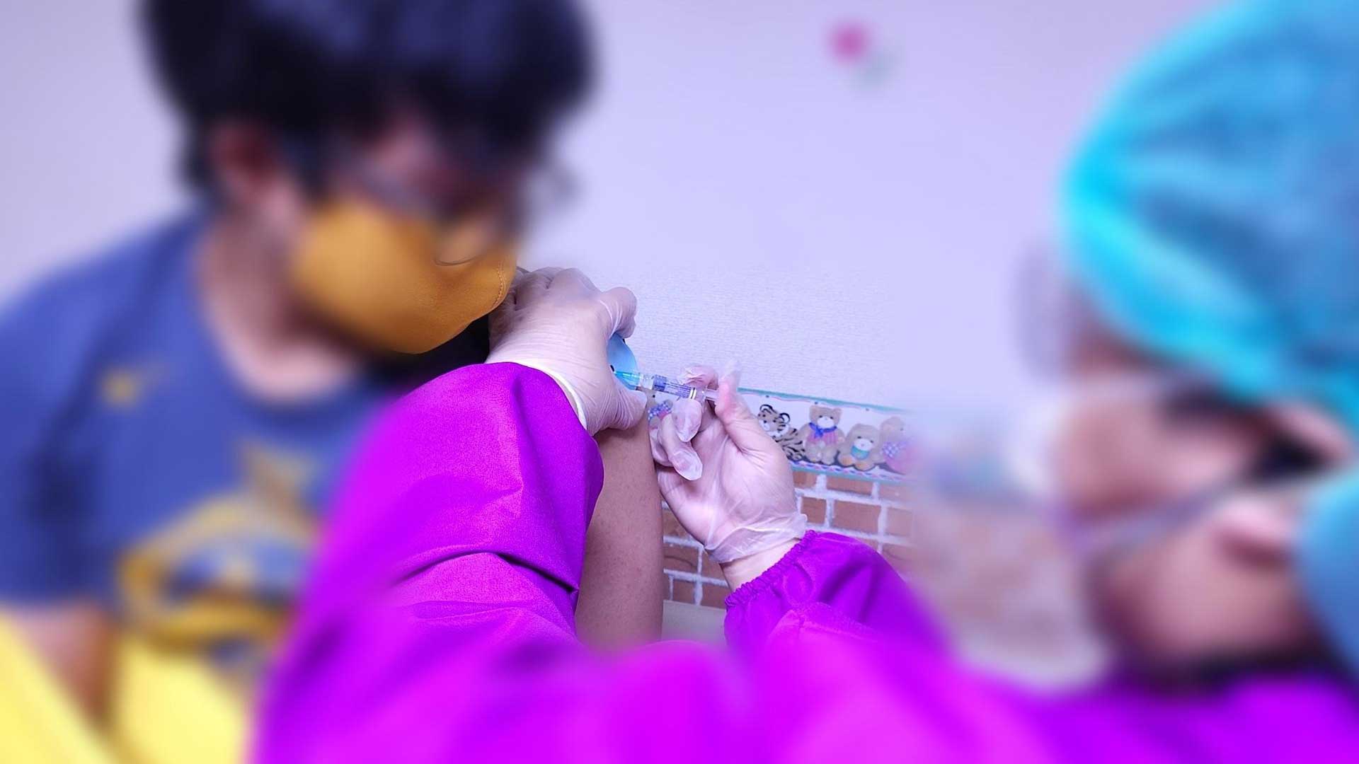 Vacunación infantil: entre falacias y poca disponibilidad