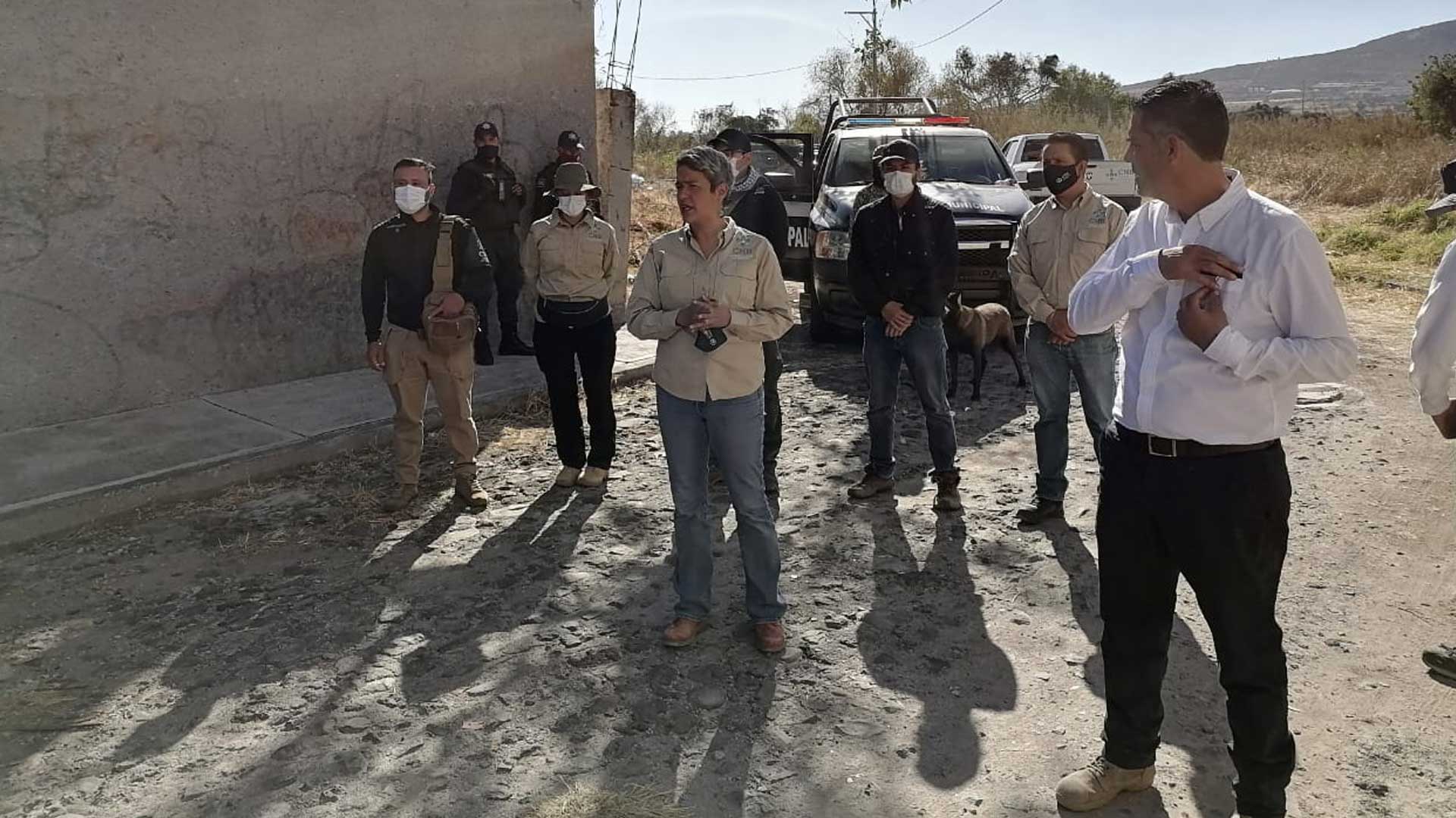 Fiscalía cierra fosa de Cortazar a comisionada federal; en Cervera, jolgorio de diputados con Zamarripa