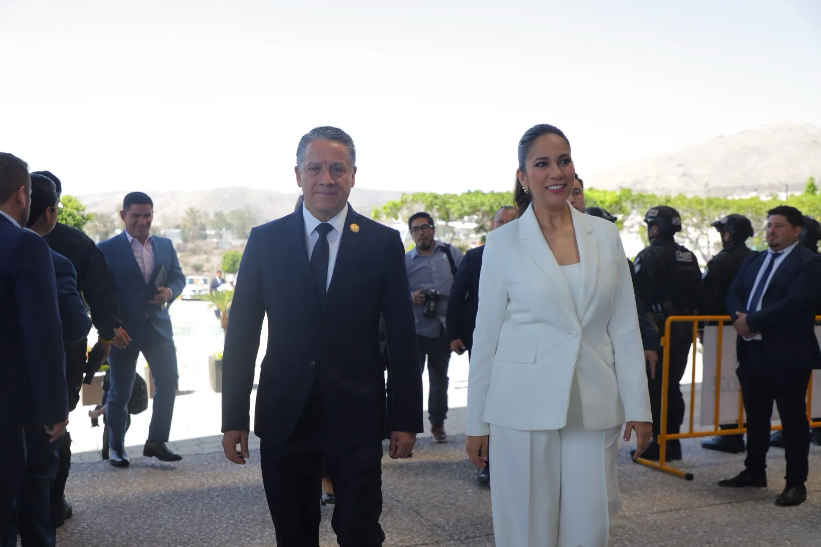 Fiscal y gobernadora