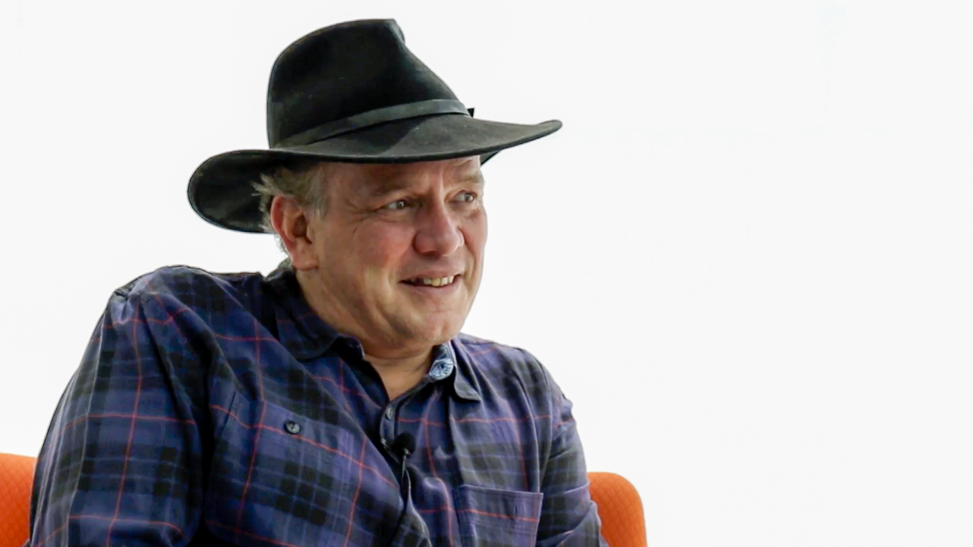 García Meza, autor de  "Ayotzinapa, el paso de la tortuga": el cine documental tiene que ser personal y no una denuncia