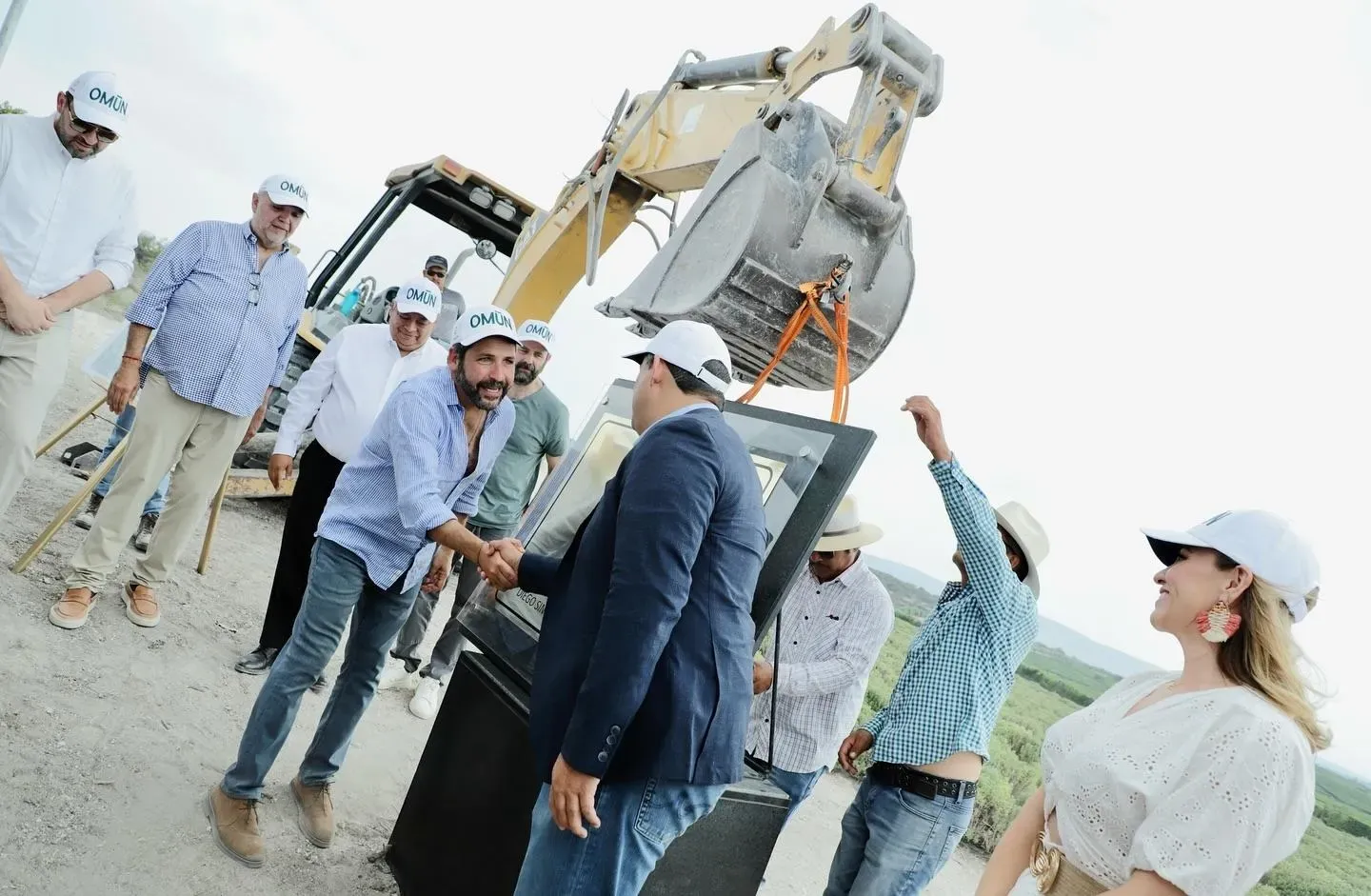 Sinhue, Picker, Esquenaz (La casa de Diego Sinhue)