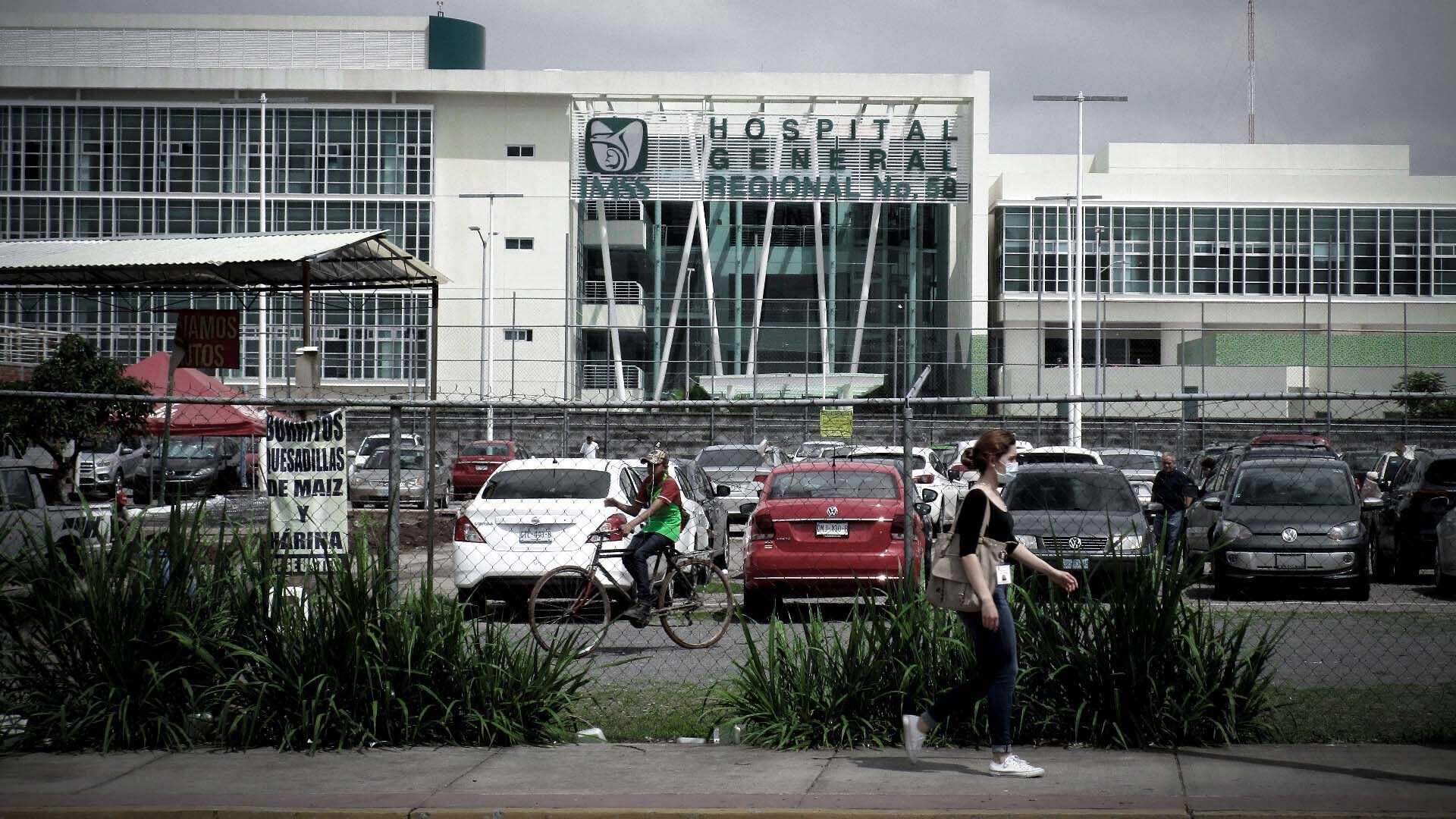 Guanajuato se asoma a 10 mil casos y COVID-19 sofoca hospitales, como el IMSS 58 en León