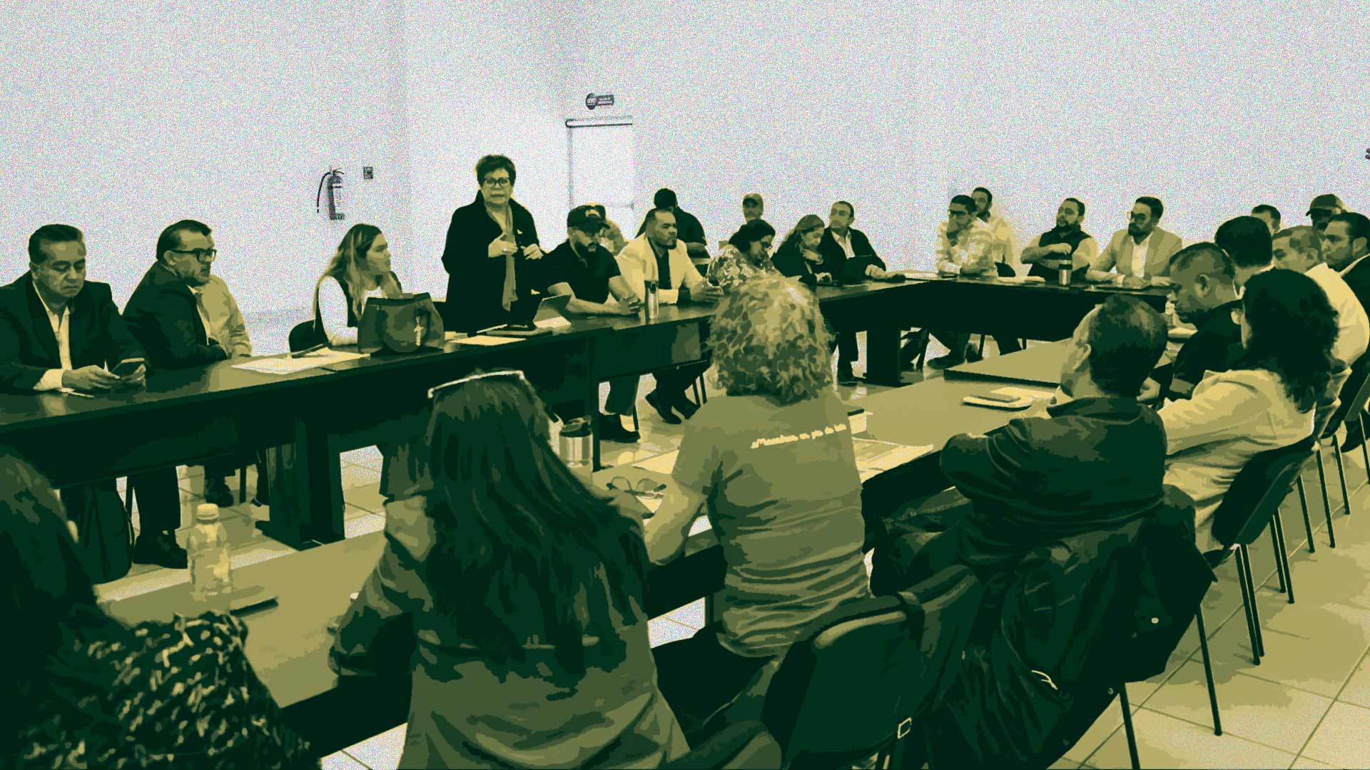 Ni represalias ni descuentos, acuerdan maestros y gobierno, pero no se aclara responsabilidad de errores