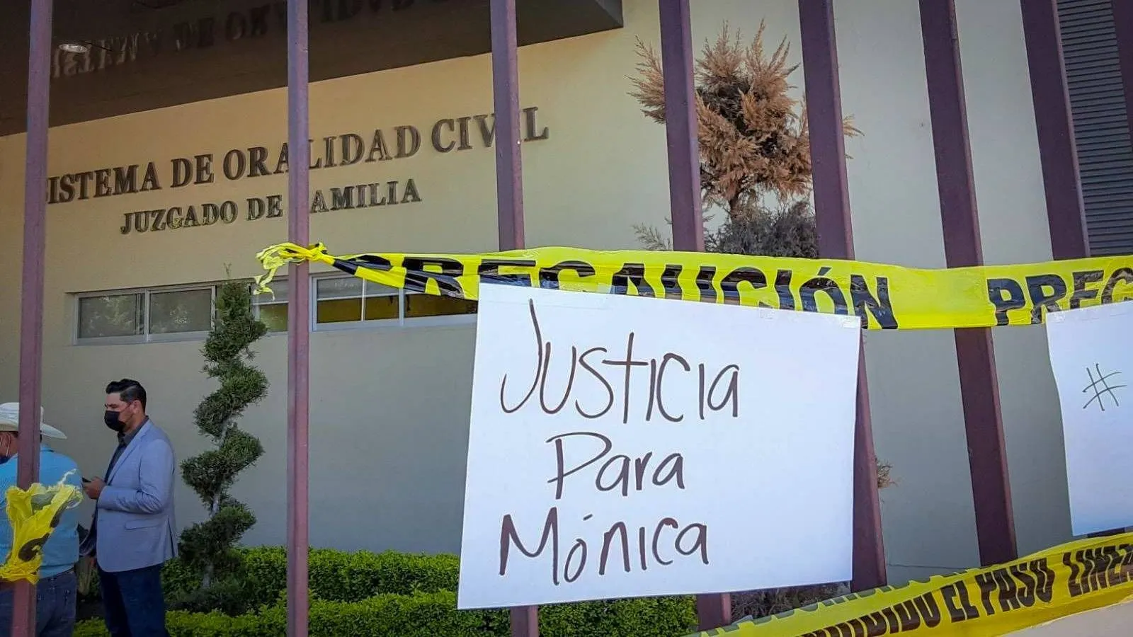 Denuncia víctima de violencia vicaria proceso irregular; jueza otorga custodia de sus hijos a presunto agresor