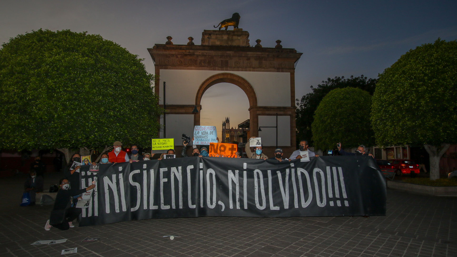 Defender el derecho a informar