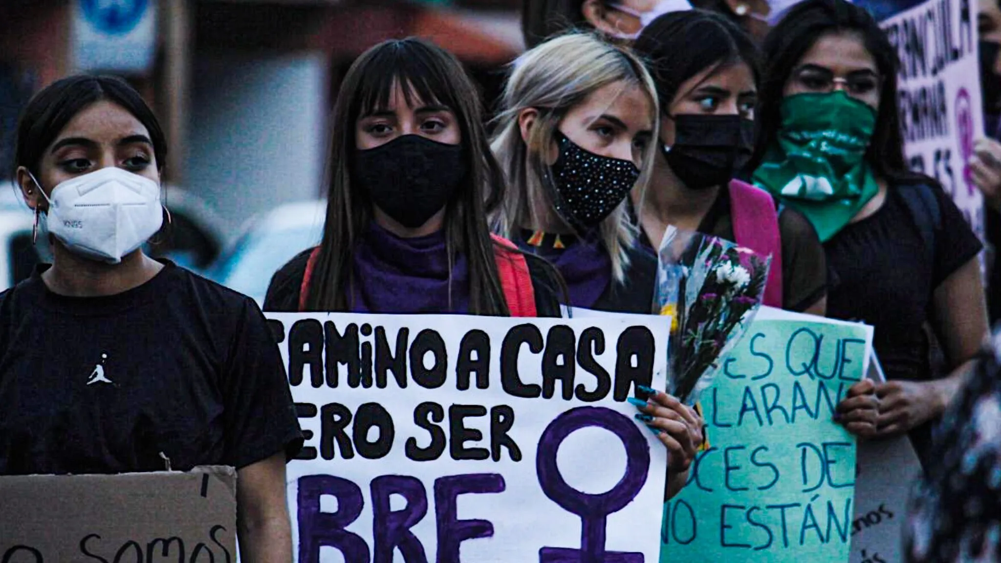 "Solo se mueven si haces ruido": marcha feminista reclama justicia para Lupita