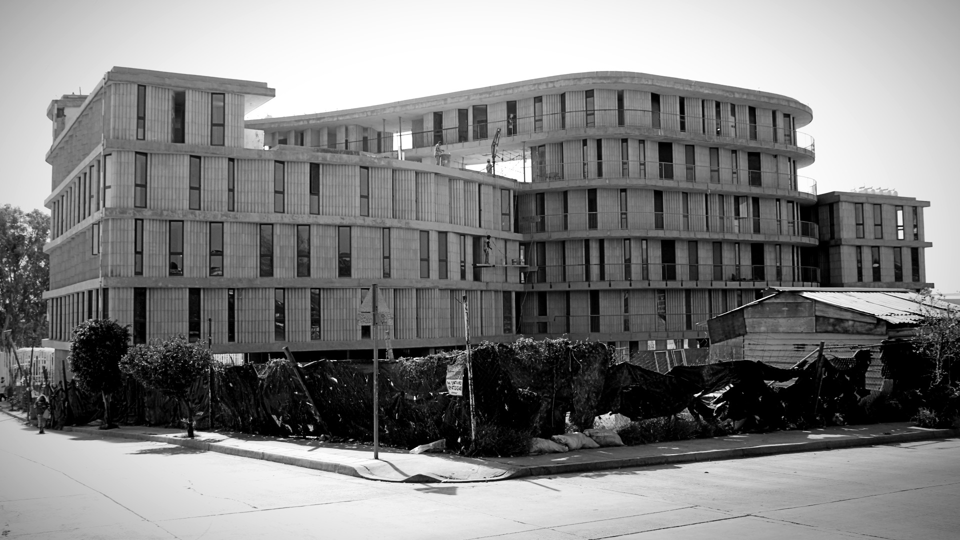 Las Américas: favoritismo, sobrecosto y retraso en otra obra del constructor preferido de León