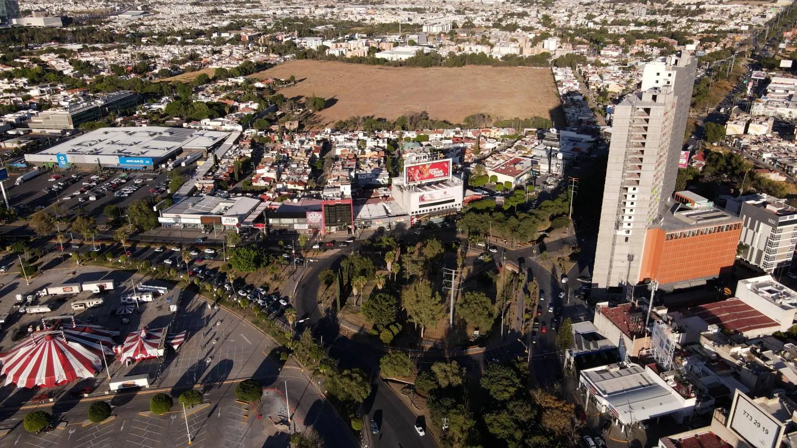 Megadesarrollo de los empresarios Arena y Oñate amenaza colapsar movilidad en la zona dorada de León (portada)