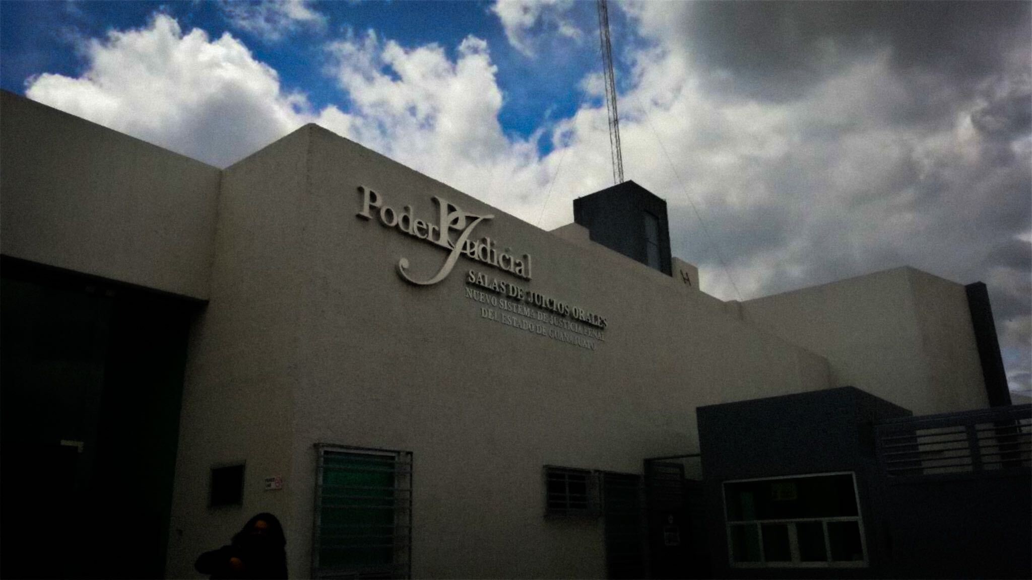 Repite Fiscalía sospechoso: imputa masacre del anexo a liberado junto con madre de El Marro