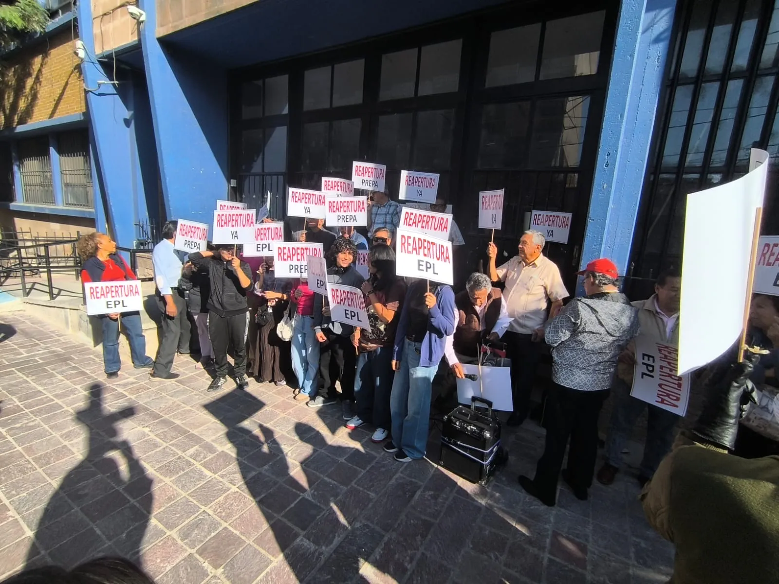 ENMSCHL NOVIEMBRE manifestantes
