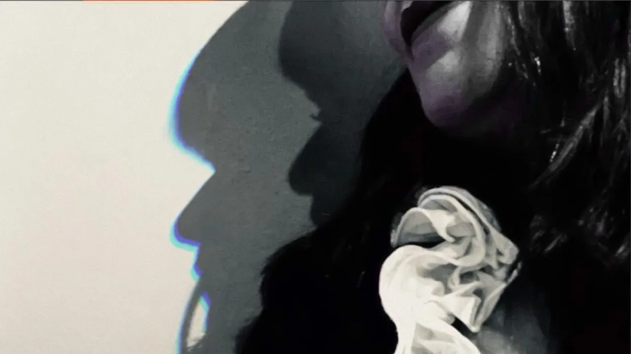 Tras intenso hostigamiento, gobierno de Navarro despide a transgénero y a su esposa