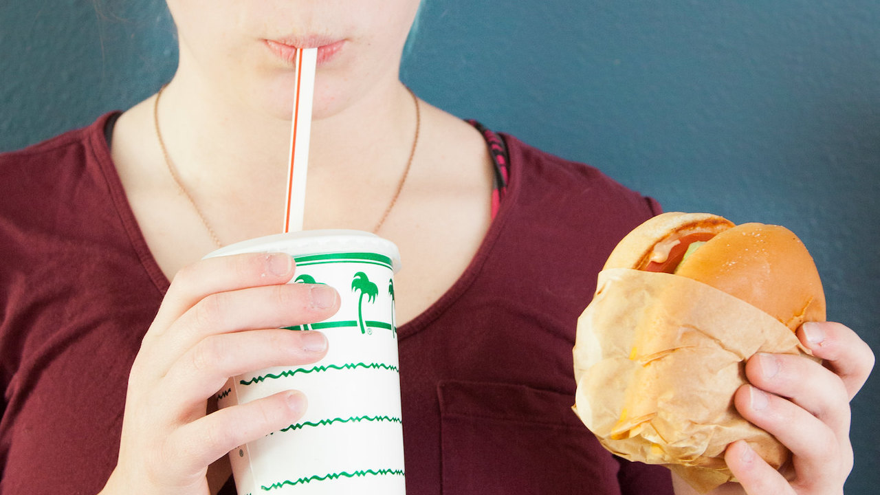 Una infancia hiperdulce, una muerte más temprana