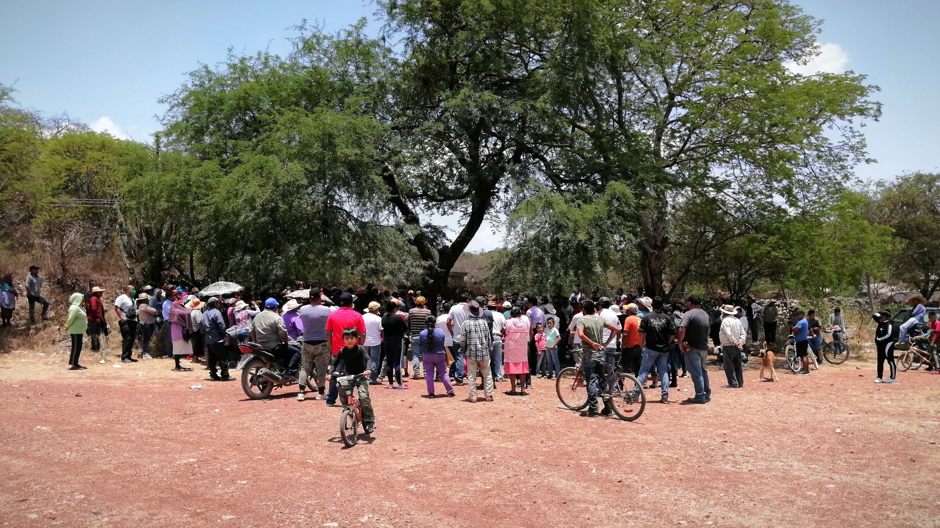 Resistencia de pobladores obliga a clausura de Minera Adularia en Comonfort