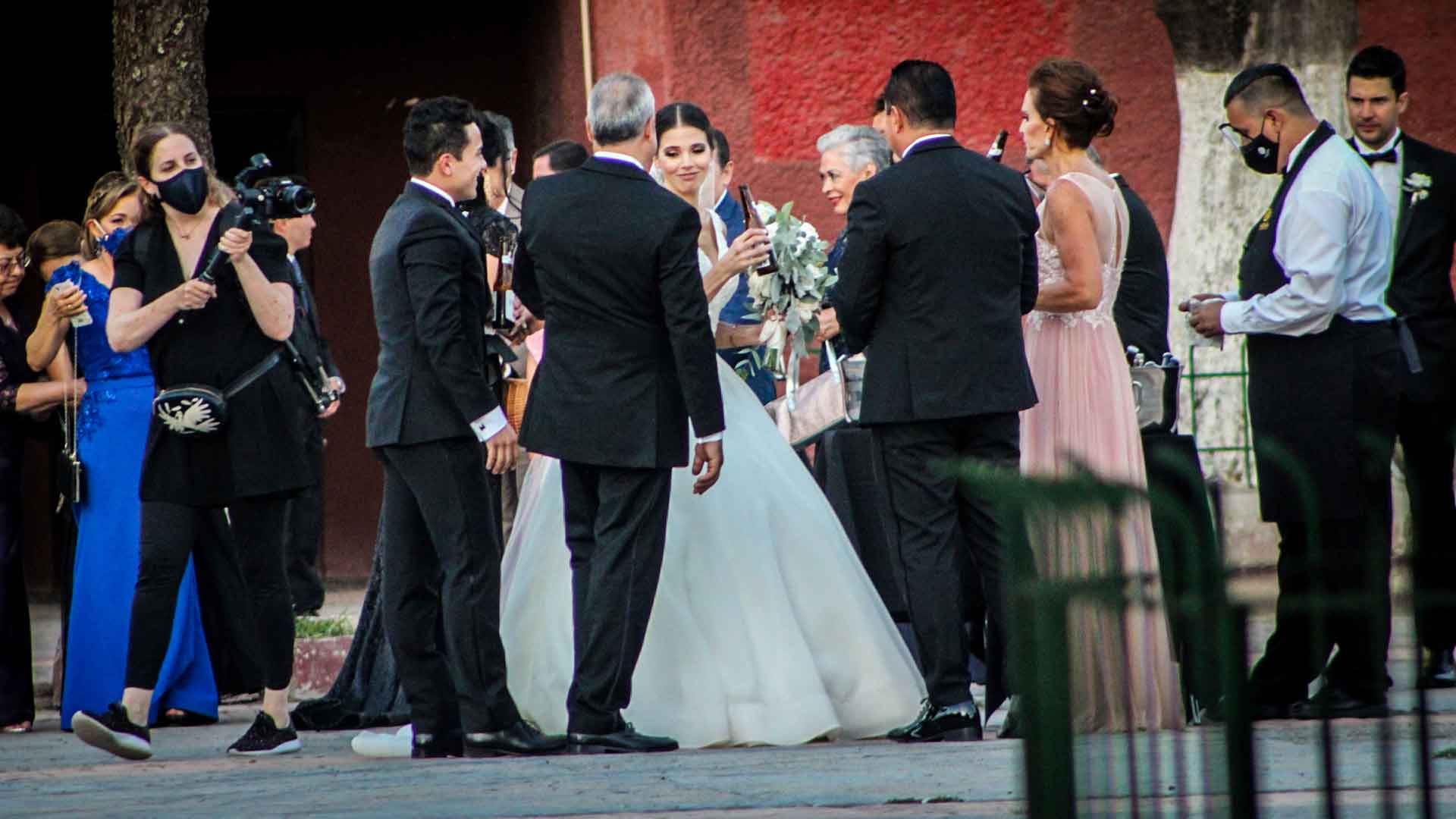 Centro Fox celebra boda en Guanajuato pese a prohibiciones; elementos de seguridad pública custodian el evento