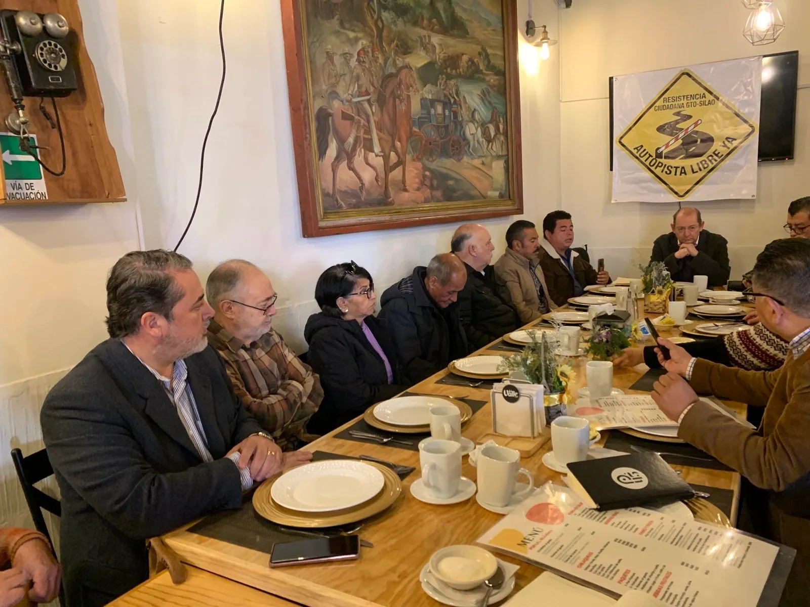 Rueda de prensa de ciudadanos contra el cobro 