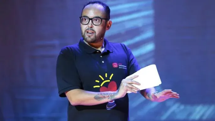 Miles de firmas respaldan rechazo de estudiantes de La Salle a mensaje de odio de activista antigay