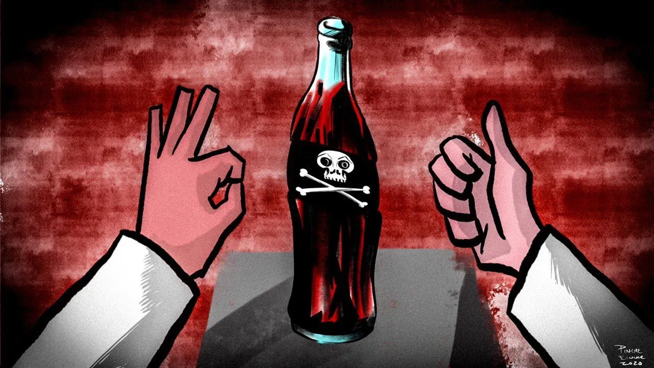 Infiltrada en universidades, Coca Cola usó científicos para minimizar daño de refrescos en la salud, revelan correos