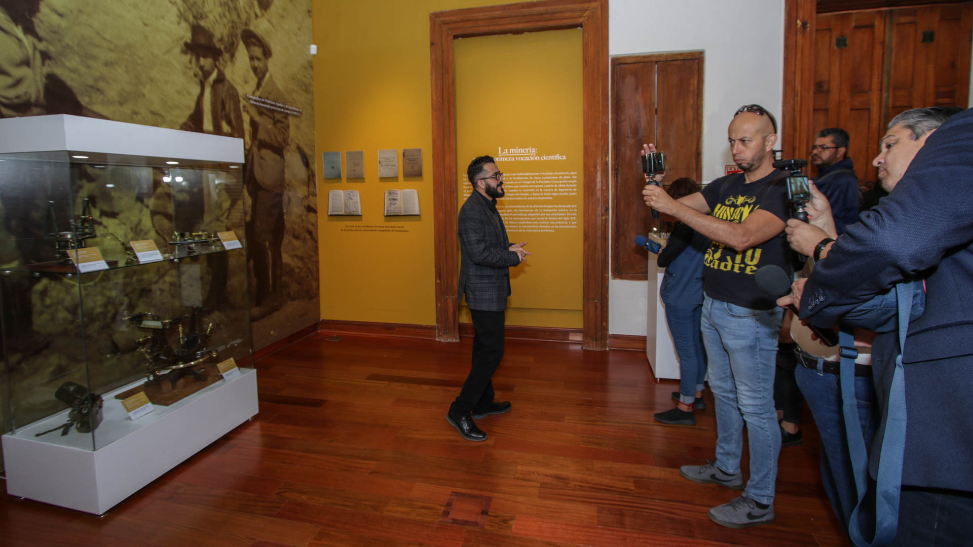 En el arranque del nuevo Museo Universitario de la UG cambian a la coordinadora