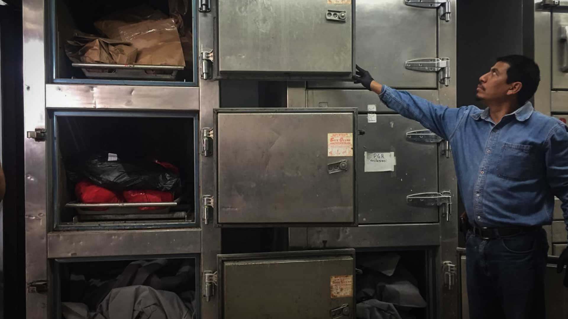 Incompleto y con errores, así está el diagnóstico de la crisis forense en México