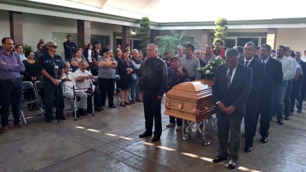 Mejor políticos panistas que priistas en sepelio del cetemista Gilberto Muñoz Mosqueda