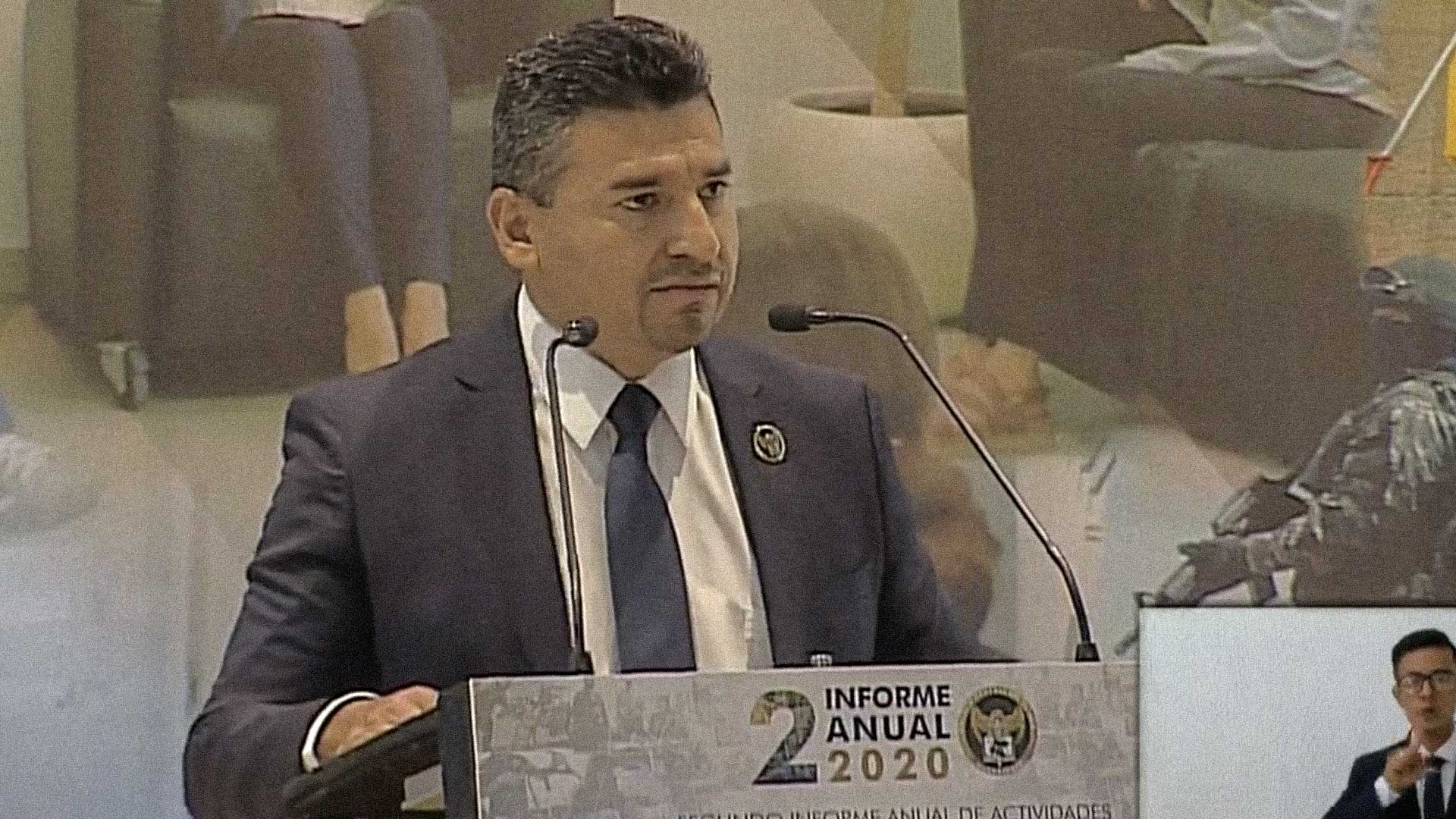 Olvida fiscal las fosas en su informe, pero presume captura del Marro