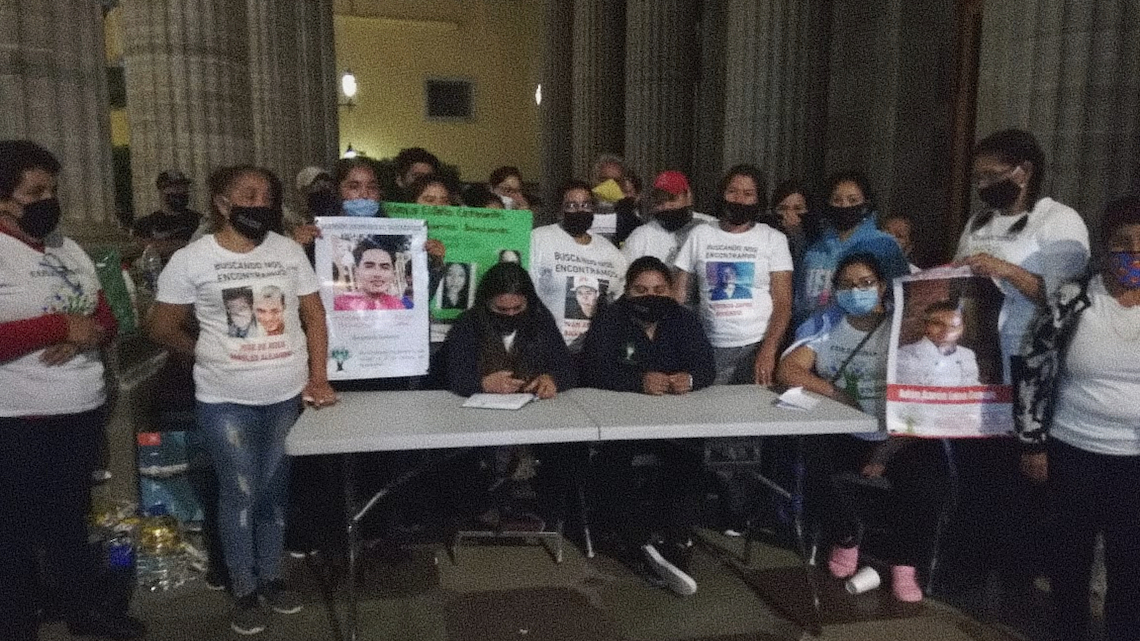 "Diego, razona: un administrador de empresas no es buscador": colectivos