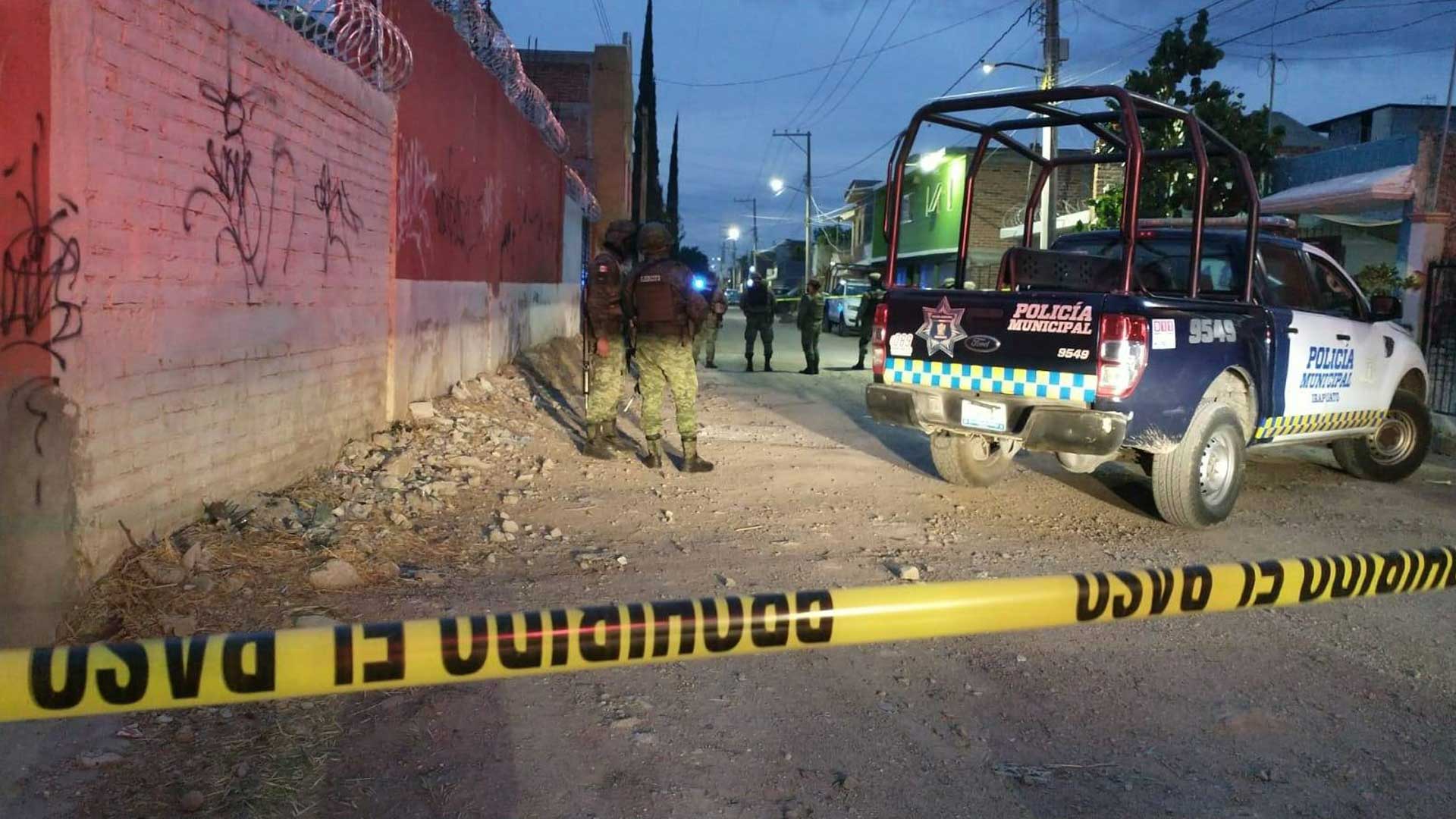 Masacre en Salamanca, asesinato de hijo de alcalde de Villagrán, narcomantas: el estado se hunde en violencia