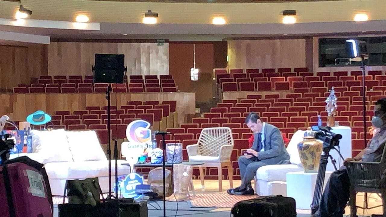 Da positivo a COVID Adela Micha en Guanajuato y frena ofensiva publicitaria de Diego Sinhue