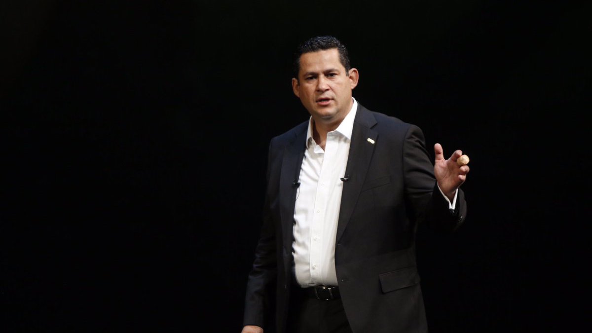 Dolor por desaparecidos no merece atención de Diego Sinhue: "lo de seguridad véanlo con Sophia", su respuesta