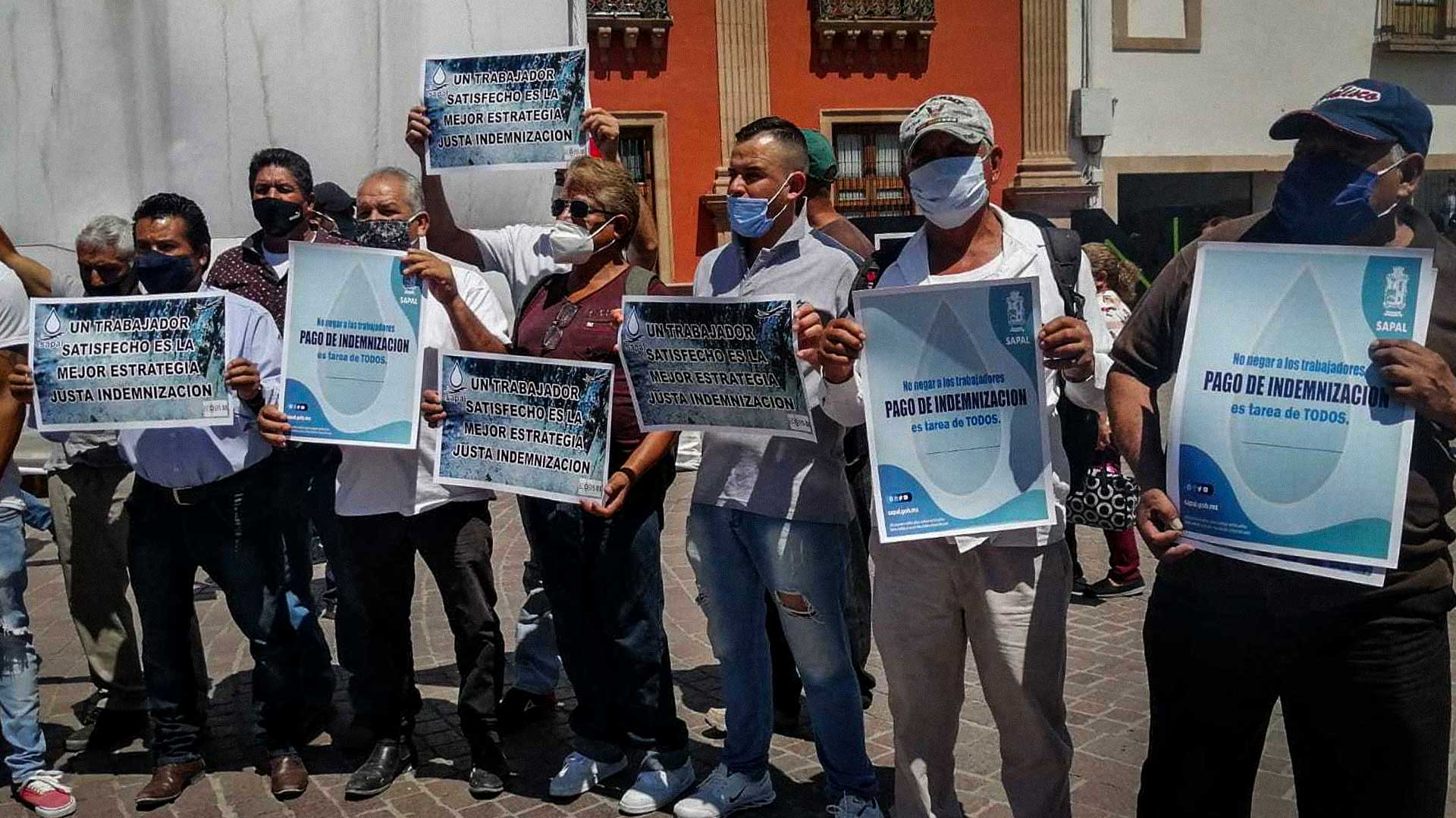 Tragedia en Módulo de Desbaste une a trabajadores con deudos de víctimas y SAPAL paga millones para control de daños